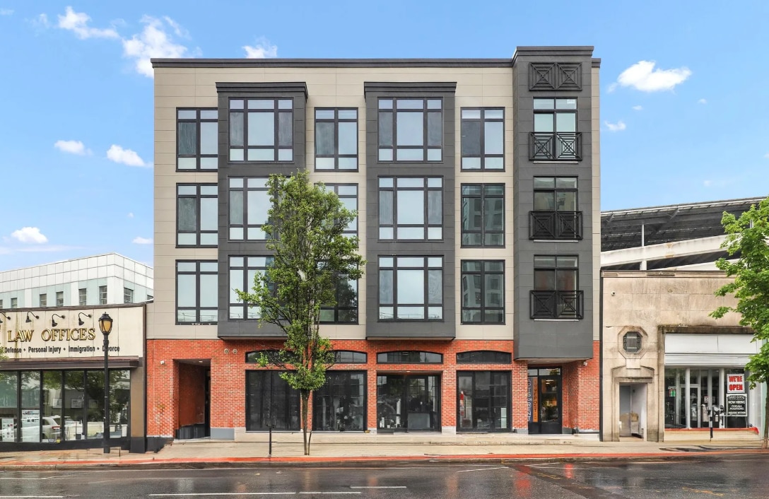 199 E Post Rd, White Plains, NY à louer Photo principale– Image 1 sur 7