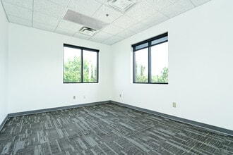 1803 Phyllis St, Bentonville, AR à louer Photo intérieure– Image 2 sur 6