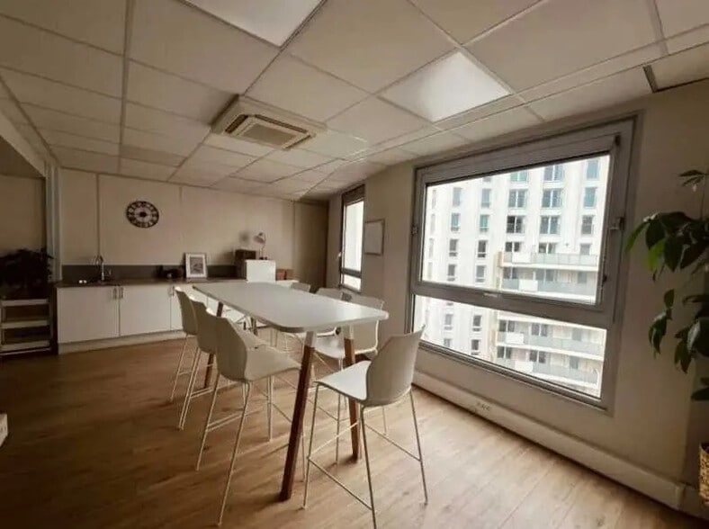 107-111 Rue Du Château Des Rentiers, Paris à louer - Photo de l’immeuble – Image 2 sur 5