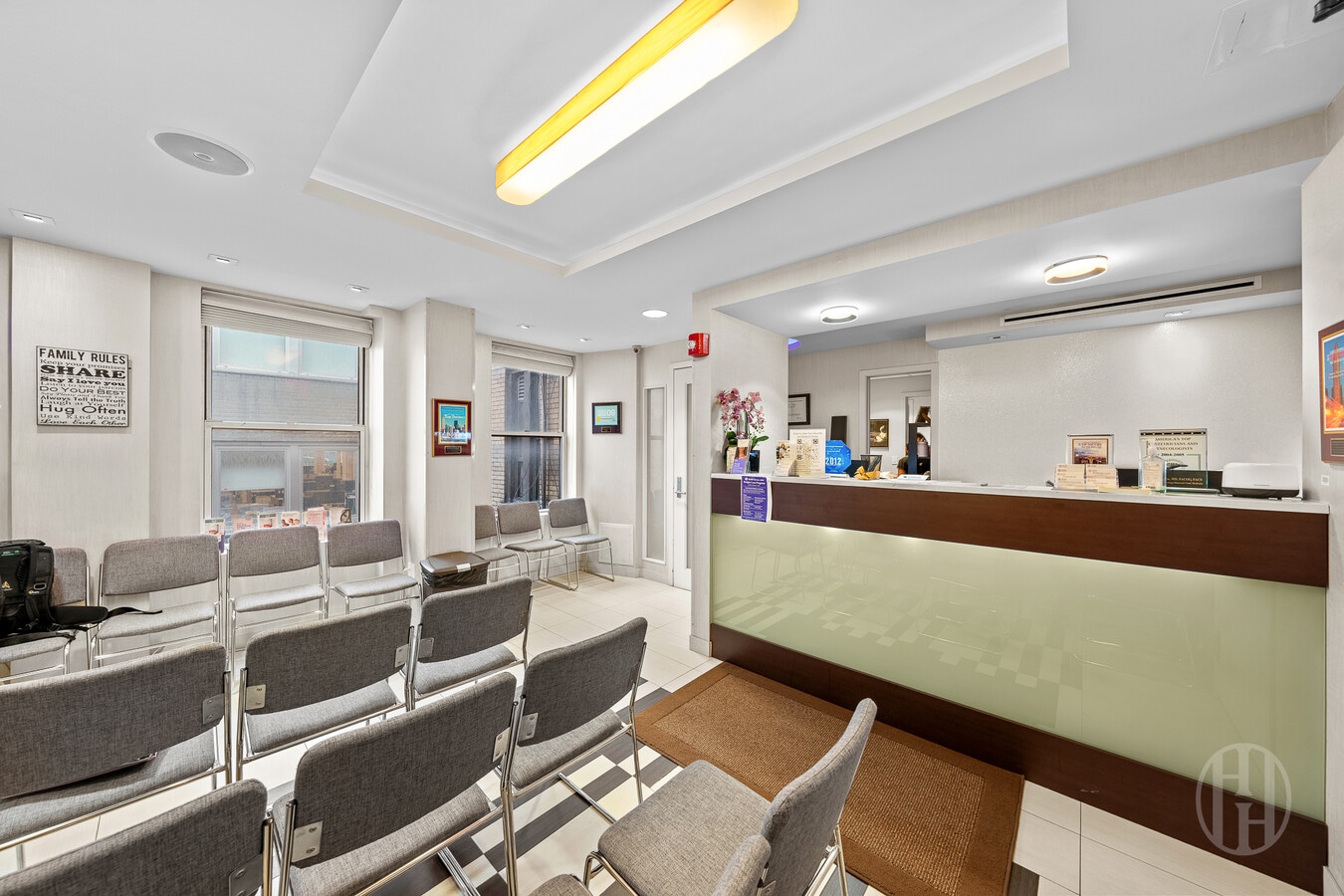 104-110 E 40th St, New York, NY 10016 - Lot 801 - - Photo intérieure - Image 2 of 18