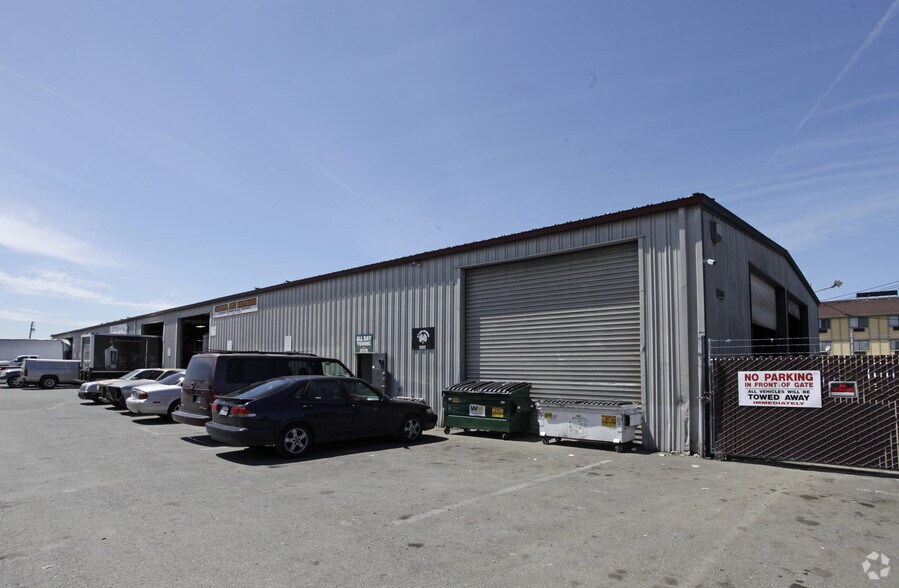2450 Whipple Rd, Hayward, CA à louer - Photo de l’immeuble – Image 2 sur 5