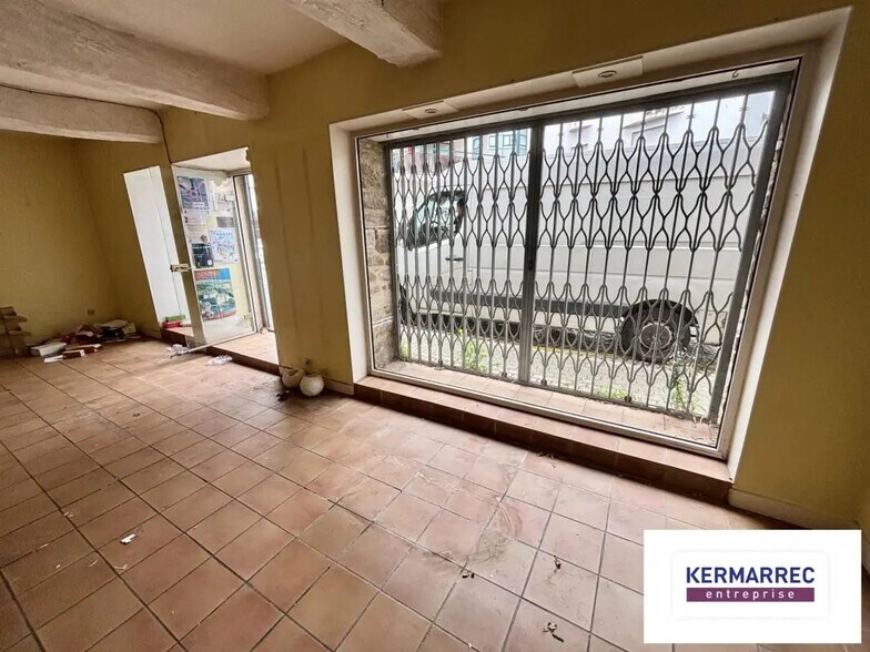 Local commercial dans Vannes à louer - Photo de l’immeuble – Image 3 sur 9
