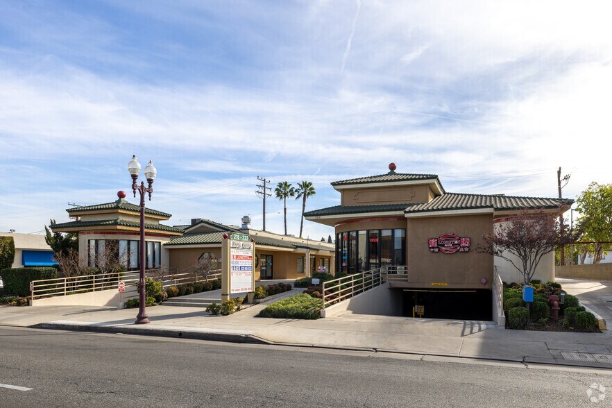 216-222 W Garvey Ave, Monterey Park, CA à louer - Photo de l’immeuble – Image 1 sur 3