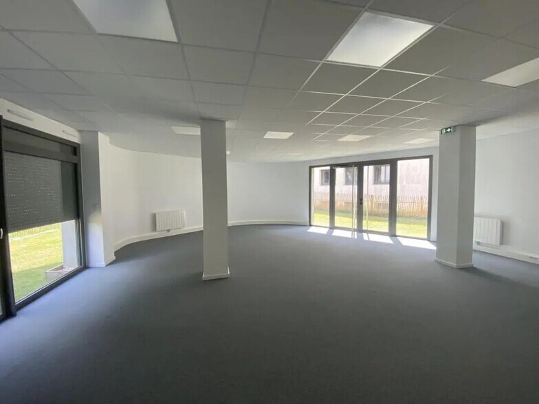 Bureau dans Bihorel à louer - Photo intérieure – Image 3 sur 4