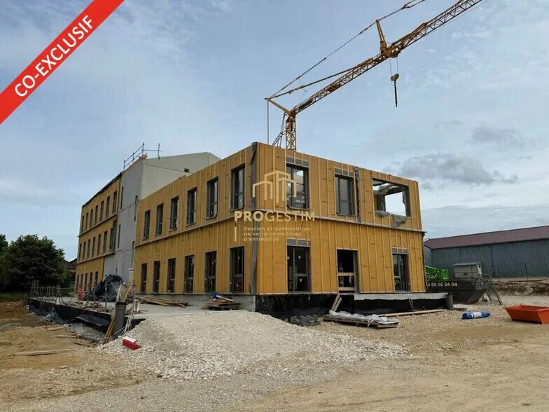 Bureau dans Quetigny à louer - Photo de l’immeuble – Image 1 sur 12
