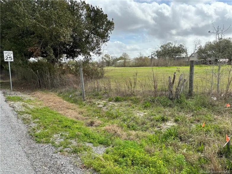 1 Ramoin Street St, Sulphur, LA à vendre - Photo de l’immeuble – Image 3 sur 11