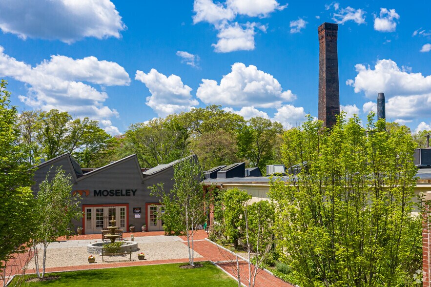 31 Hayward St, Franklin, MA à louer - Photo de l’immeuble – Image 1 sur 21