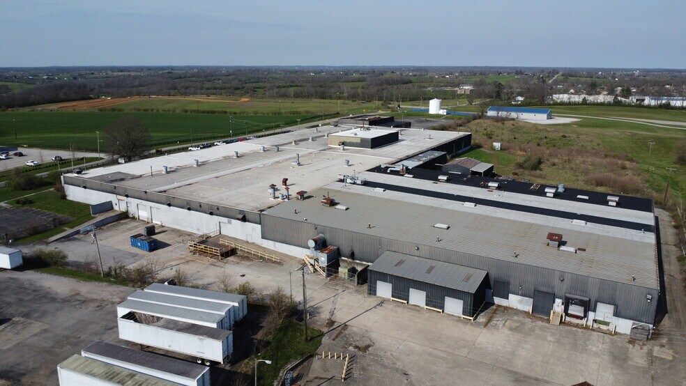 1070 KY Highway 356, Cynthiana, KY à louer - Photo de l’immeuble – Image 2 sur 6