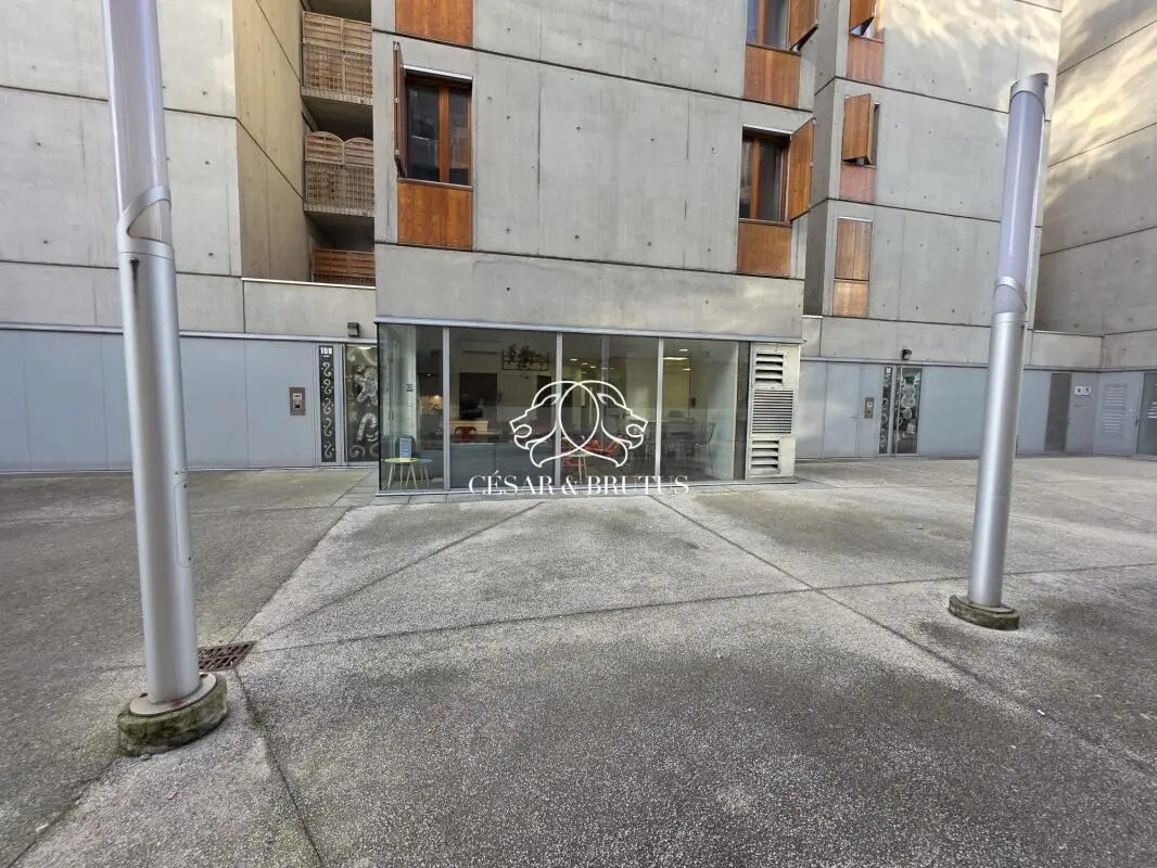 Bureau dans Lyon à louer Photo de l’immeuble– Image 1 sur 11