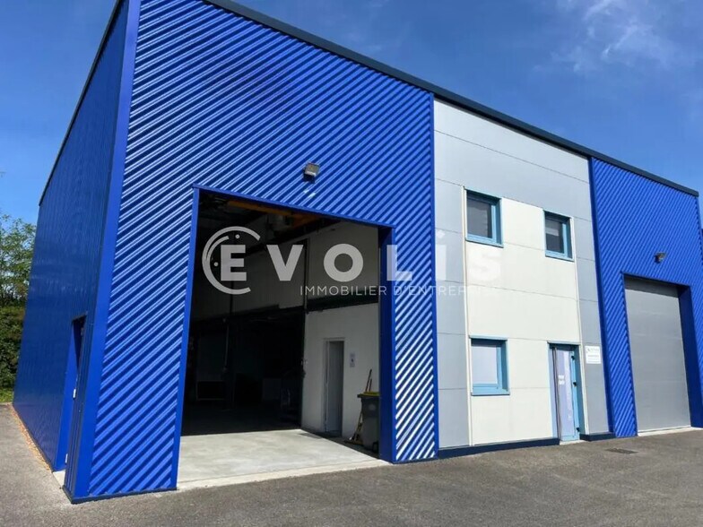 100 Allée Des Erables, Blyes à vendre - Photo de l’immeuble – Image 3 sur 17