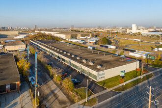 1040 Martin Grove Rd, Toronto, ON - VUE AÉRIENNE  vue de carte - Image1