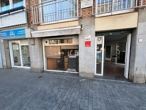 Local commercial dans Castelldefels, Barcelona à louer Photo intérieure– Image 2 sur 13