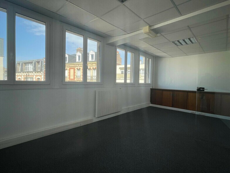 Bureau dans Le Havre à louer - Photo intérieure – Image 2 sur 6