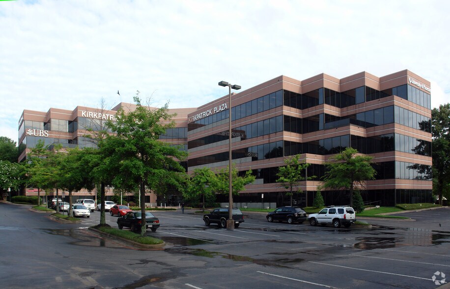 10800 Financial Centre Pkwy, Little Rock, AR à louer - Photo de l’immeuble – Image 1 sur 8