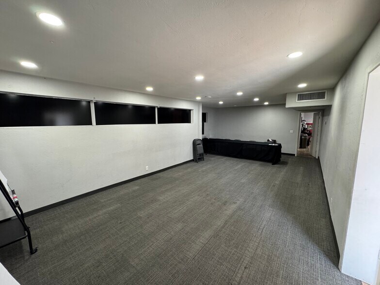 4411 N 19th Ave, Phoenix, AZ à vendre - Photo intérieure – Image 3 sur 6