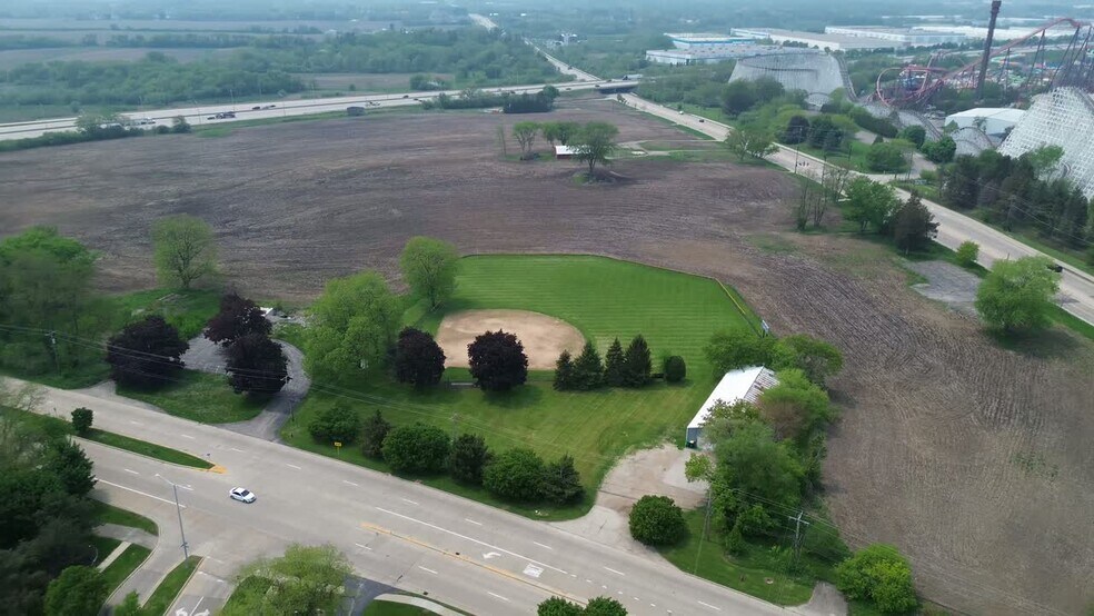 Interstate 94, Gurnee, IL à vendre - Vidéo sur l’annonce professionnelle – Image 2 sur 23