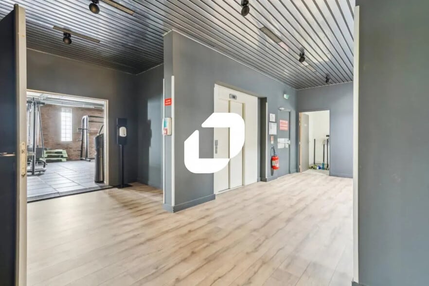 Bureau dans Champigny-sur-Marne à louer - Photo de l’immeuble – Image 2 sur 9