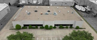 Plus de détails pour 10840 Sanden Dr, Dallas, TX - Industriel/Logistique à louer