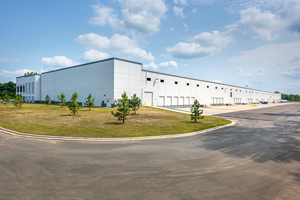 2205 Beltway Blvd, Charlotte, NC à louer - Photo de l’immeuble – Image 2 sur 4