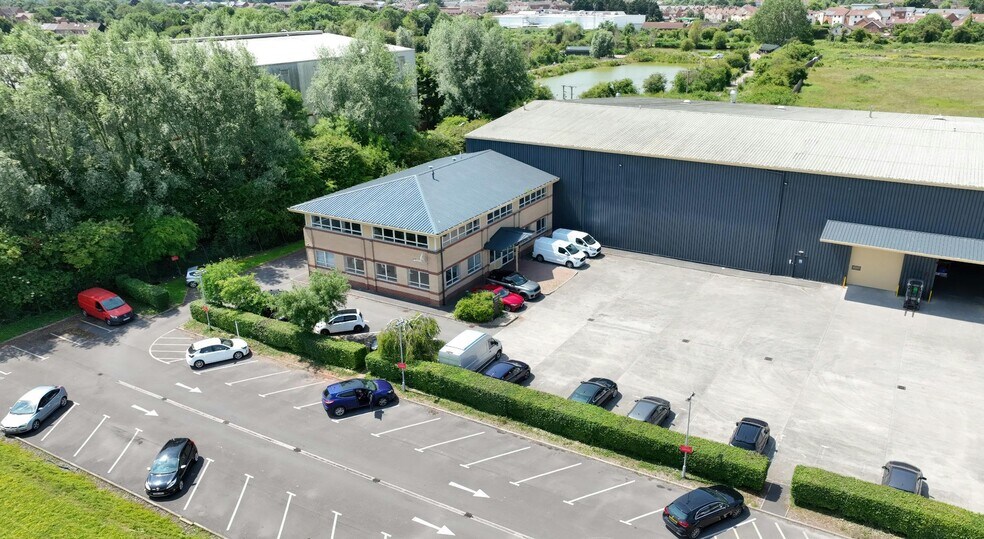 22 Bolton Close, Highbridge à vendre - Photo de l’immeuble – Image 3 sur 7
