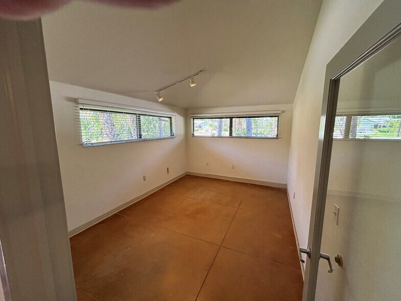 10271 Deer Run Farms Rd, Fort Myers, FL à louer - Photo de l’immeuble – Image 3 sur 10