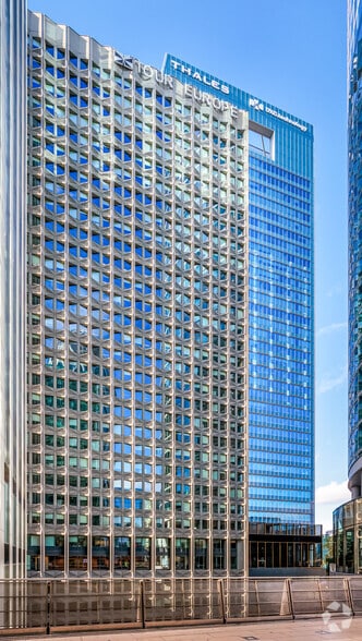 Bureau dans Courbevoie à louer - Photo de l’immeuble – Image 2 sur 4