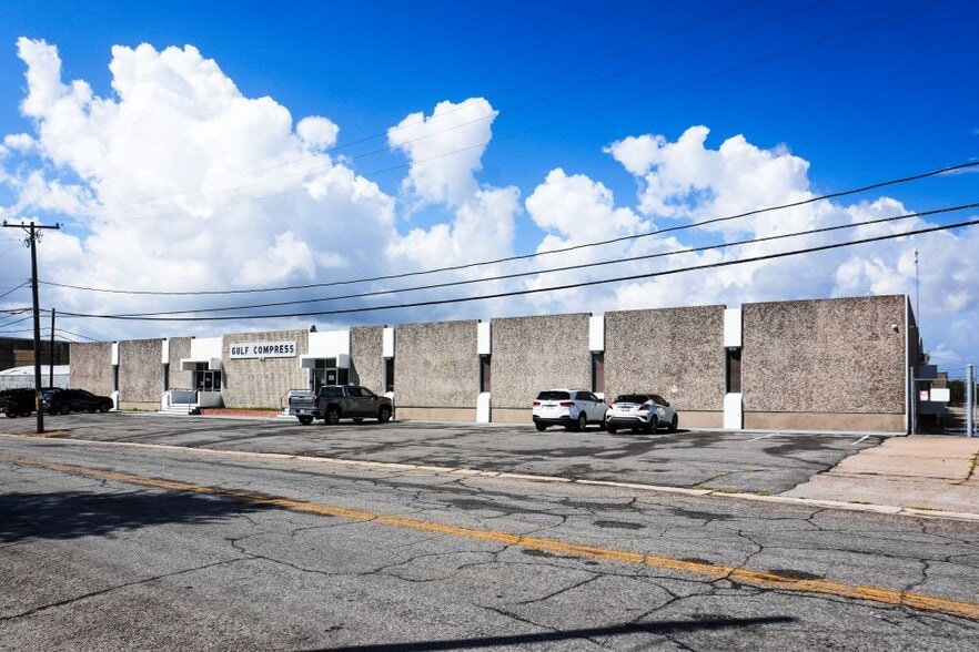 201 N 19th St, Corpus Christi, TX à vendre - Photo de l’immeuble – Image 2 sur 15