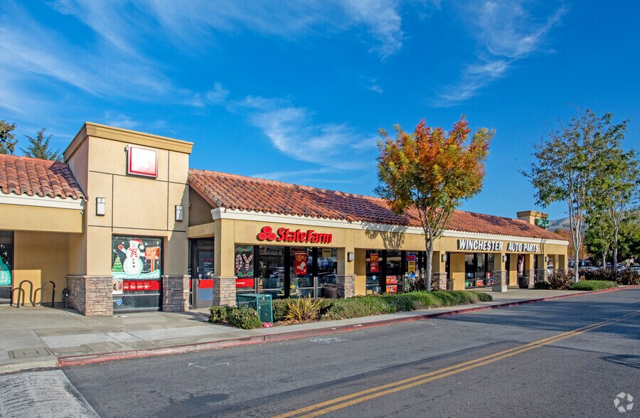 3247-3261 S White Rd, San Jose, CA à louer - Photo de l’immeuble – Image 3 sur 15