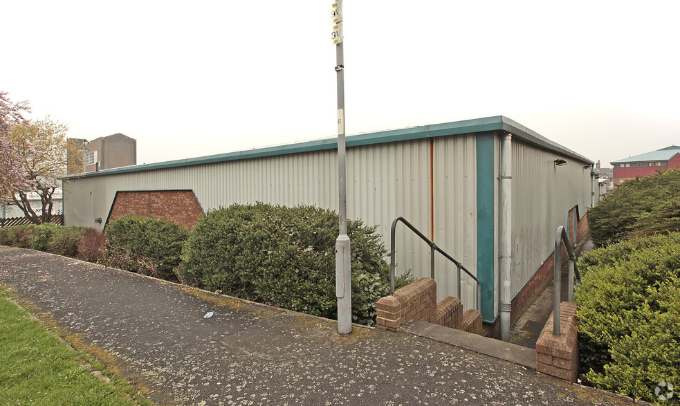 19 Great Russell Ct, Bradford à louer - Photo de l’immeuble – Image 2 sur 12