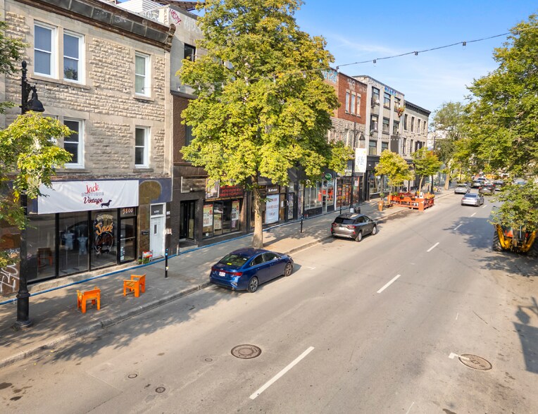 3800 Boul Saint-Laurent, Montréal, QC à louer - Photo de l’immeuble – Image 2 sur 3