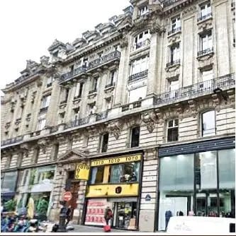 Local commercial dans Paris à louer - Photo de l’immeuble – Image 1 sur 7