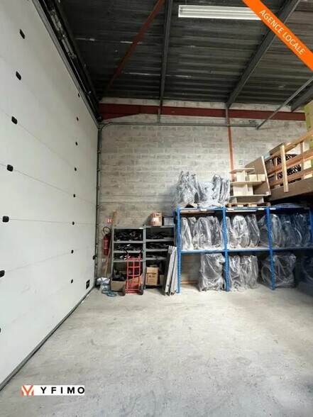 Industriel/Logistique dans Vernouillet à louer - Photo de l’immeuble – Image 1 sur 2