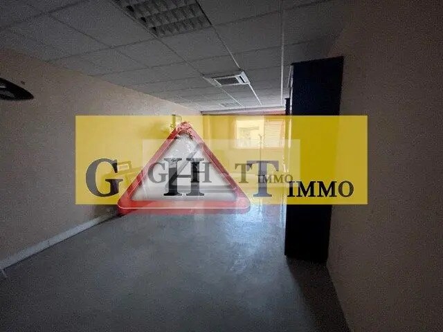 Bureau dans Neuilly-sur-Marne à louer Photo intérieure– Image 1 sur 2