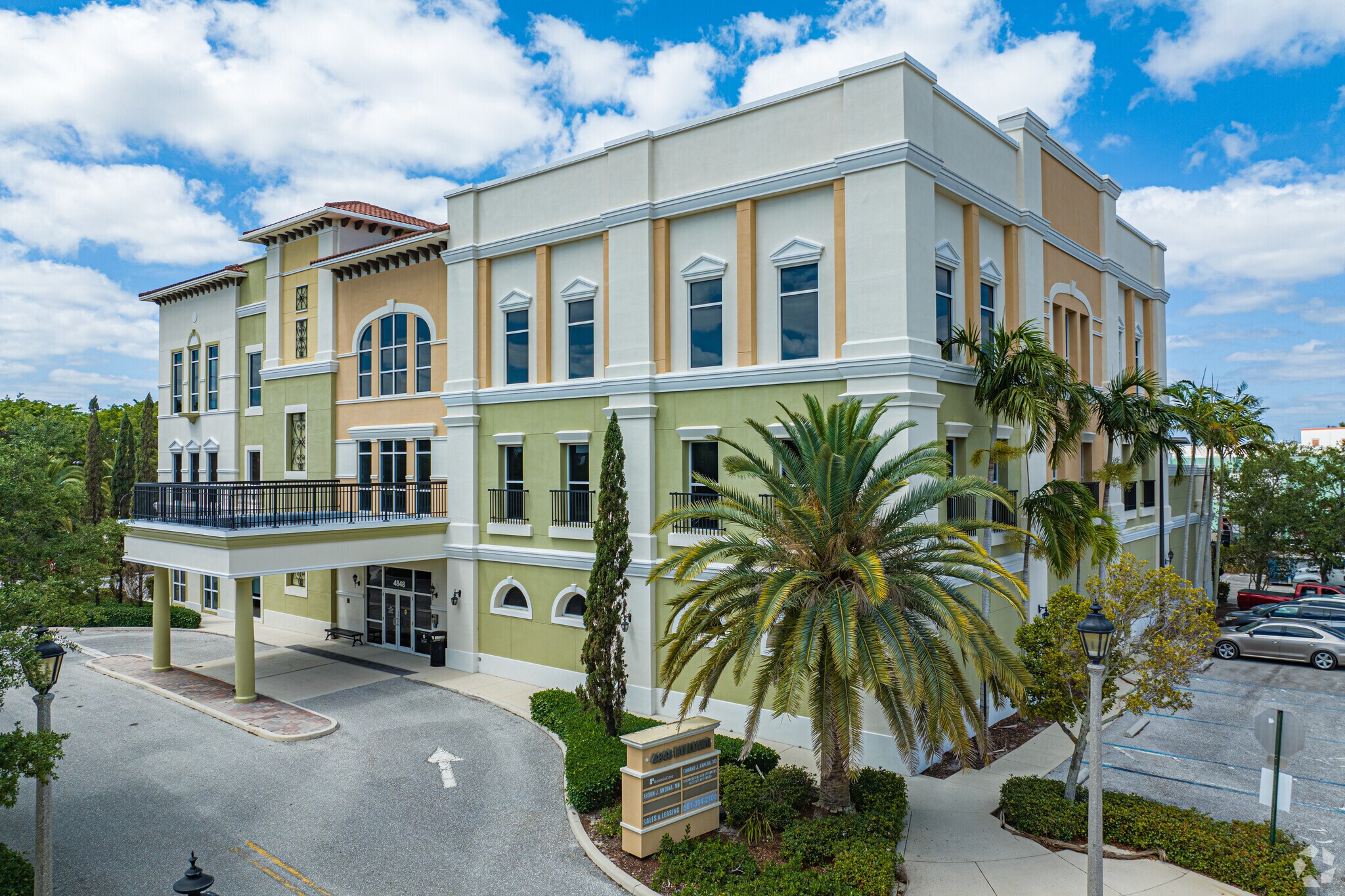 4848 Coconut Creek Pky, Coconut Creek, FL à louer Photo principale– Image 1 sur 65