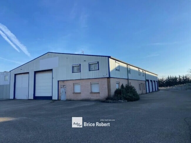 Plus de détails pour Bureau, Local d'activités à louer