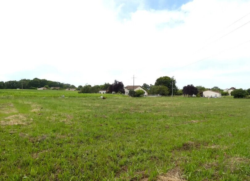 Terrain dans Saint Privat en Périgord à vendre - Photo de l’immeuble – Image 3 sur 4