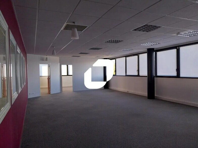 Bureau dans Saint-Herblain à louer - Photo de l’immeuble – Image 3 sur 22