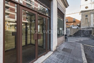 Local commercial dans Tarragona, Tarragona à louer Photo intérieure– Image 1 sur 5