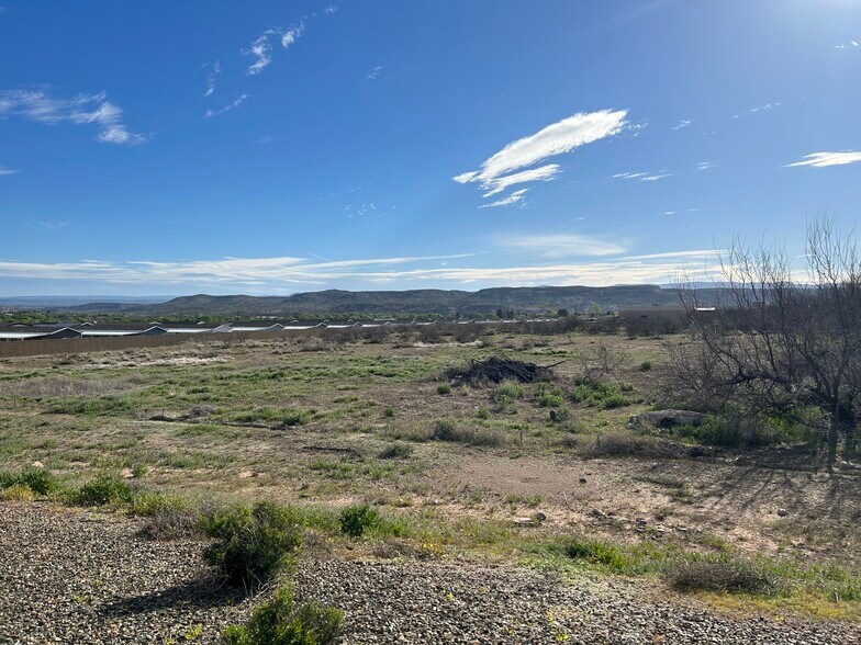 00 W Finnie Flat Rd, Camp Verde, AZ à vendre - Photo de l’immeuble – Image 1 sur 29