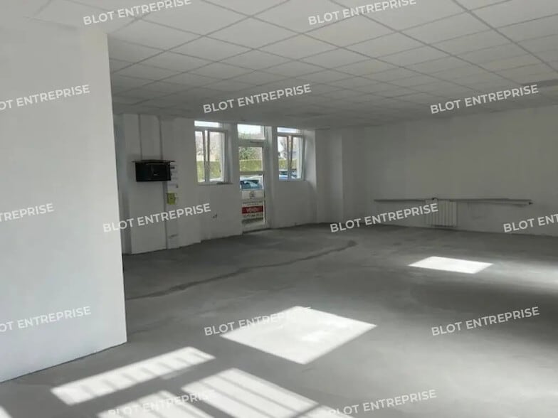 Bureau dans Vannes à vendre - Photo de l’immeuble – Image 3 sur 5