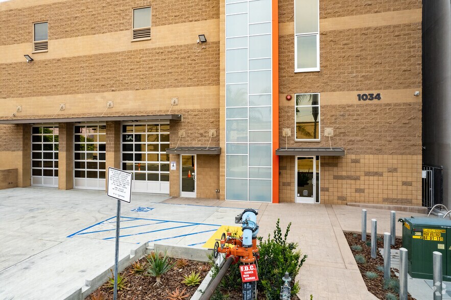 1034 Seward St, Los Angeles, CA à louer - Photo de l’immeuble – Image 2 sur 4