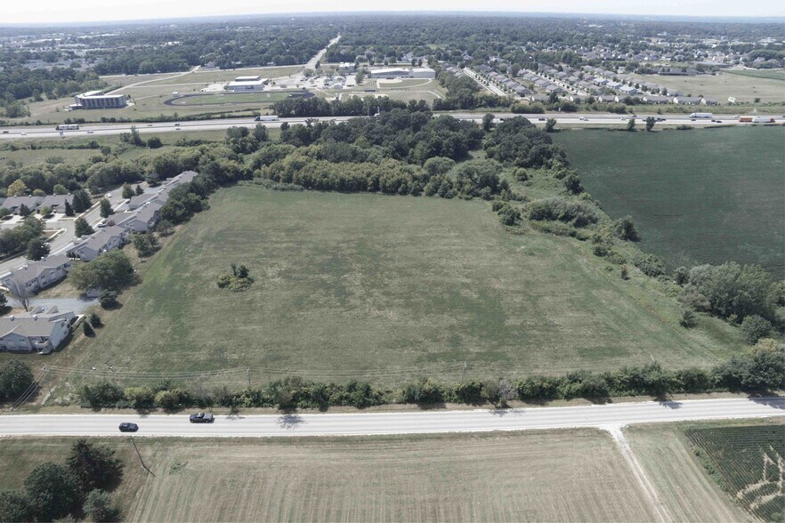 1516 Lyford Rd, Rockford, IL à vendre - Photo de l’immeuble – Image 2 sur 4