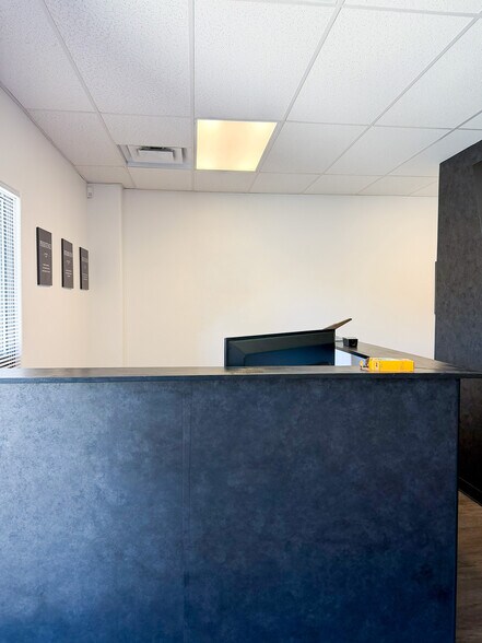 6501 Eagle Rock Ave NE, Albuquerque, NM à louer - Photo de l’immeuble – Image 2 sur 6