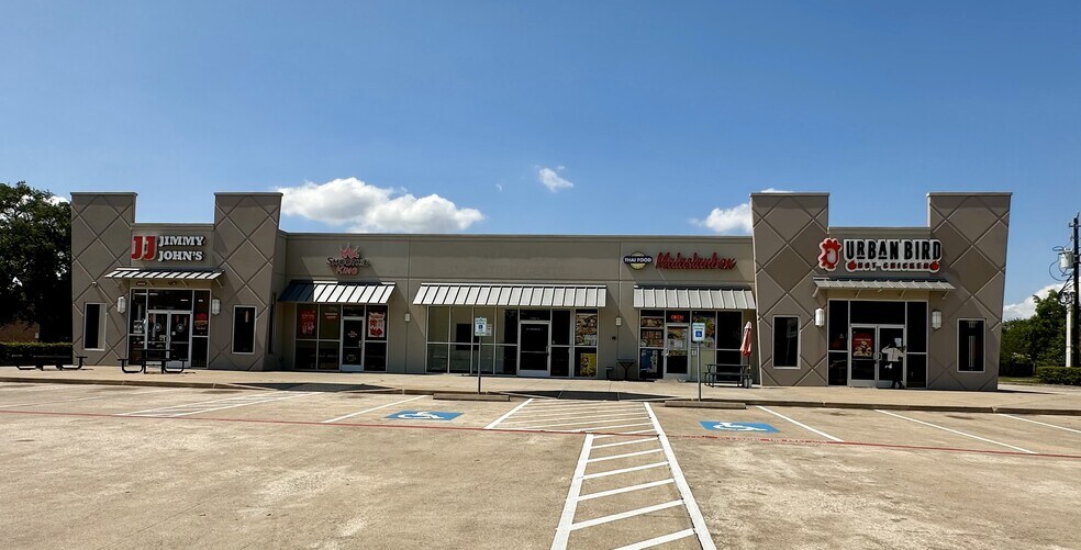 8015 Spencer Hwy, Deer Park, TX à louer - Photo de l’immeuble – Image 1 sur 1