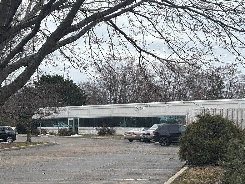 2500 Niles Rd, Saint Joseph, MI à louer - Photo de l’immeuble – Image 2 sur 24