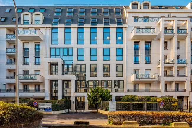 Plus de détails pour 37 Rue Adam Ledoux, Courbevoie - Bureau à vendre