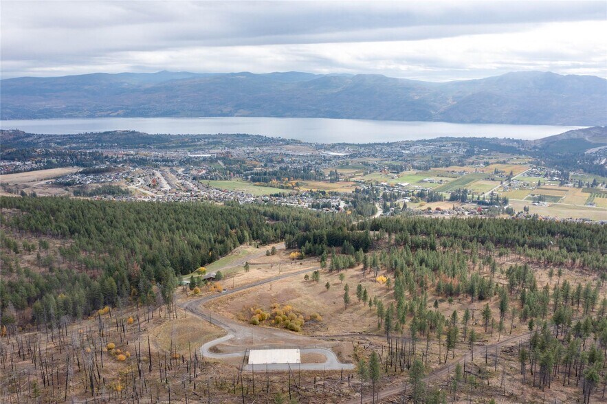 2850 Dixie Rd, West Kelowna, BC à vendre - Photo principale – Image 1 sur 4