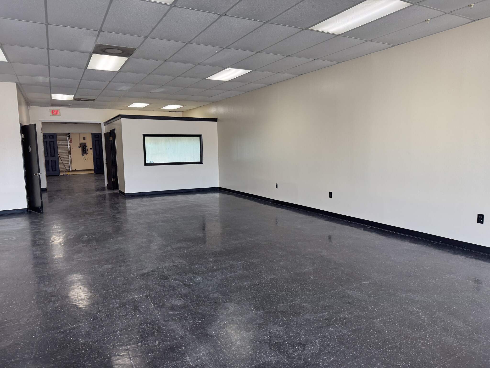 6604 US Highway 19 N, New Port Richey, FL à louer Photo intérieure– Image 1 sur 5