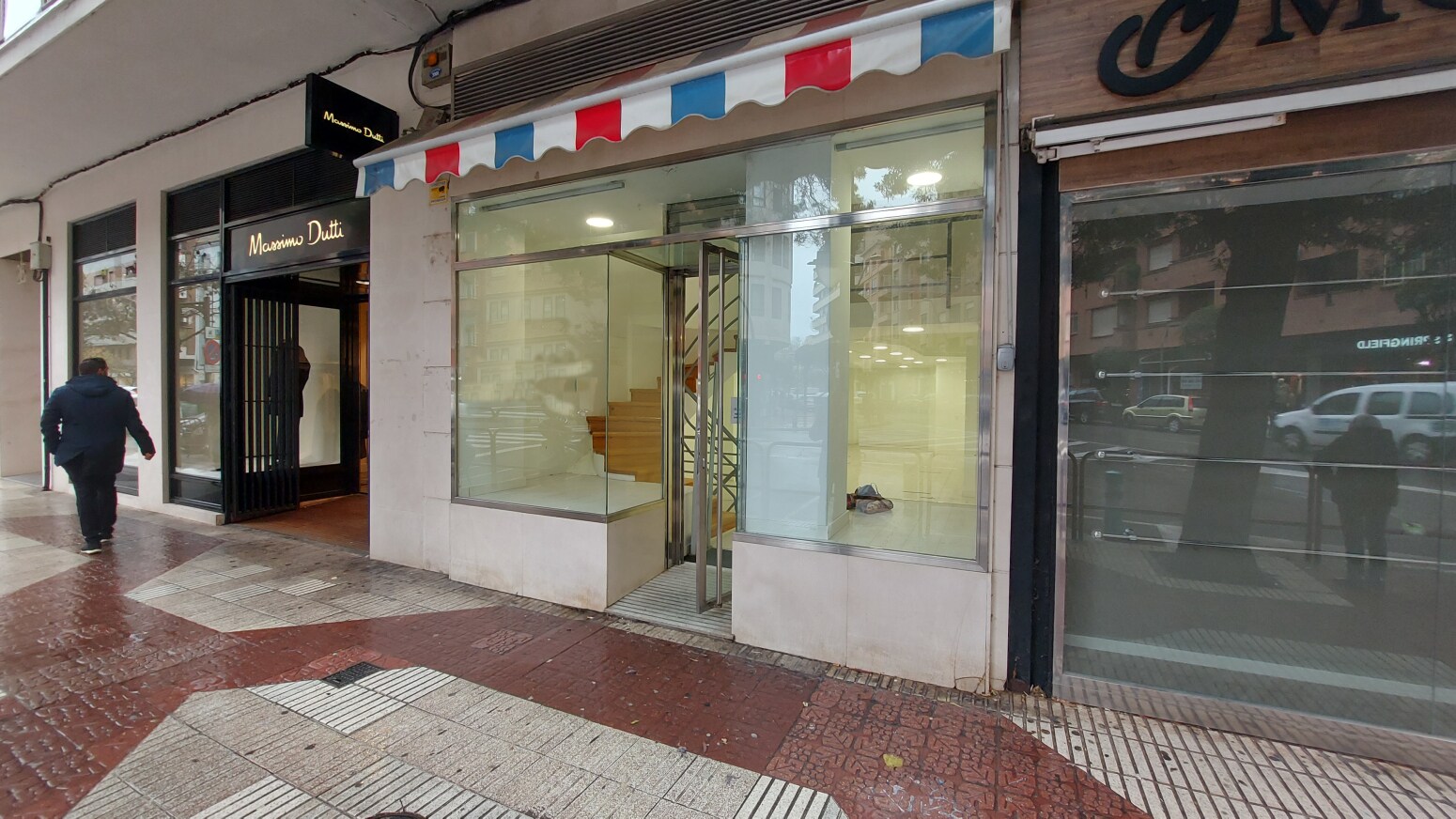Local commercial dans Logroño, La Rioja à louer Photo principale– Image 1 sur 3