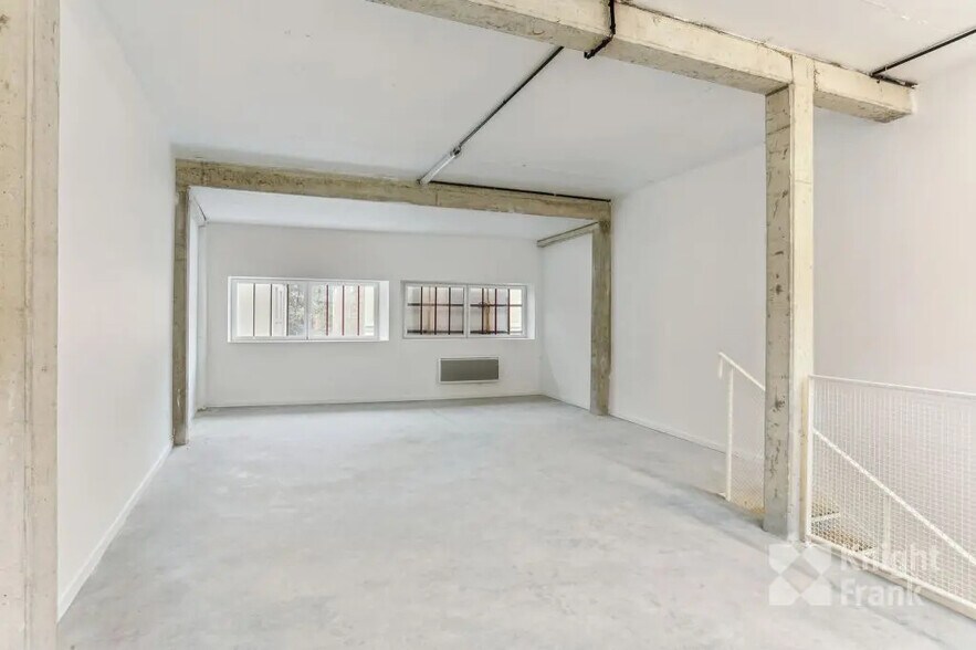 Bureau dans Montreuil à louer - Photo de l’immeuble – Image 3 sur 9